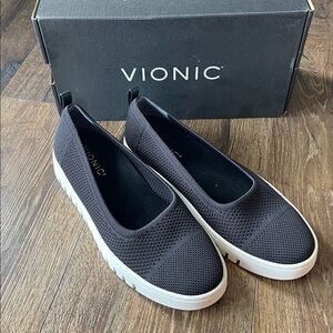 NWT Vionic Uptown Skimmer Knit Slip-ons